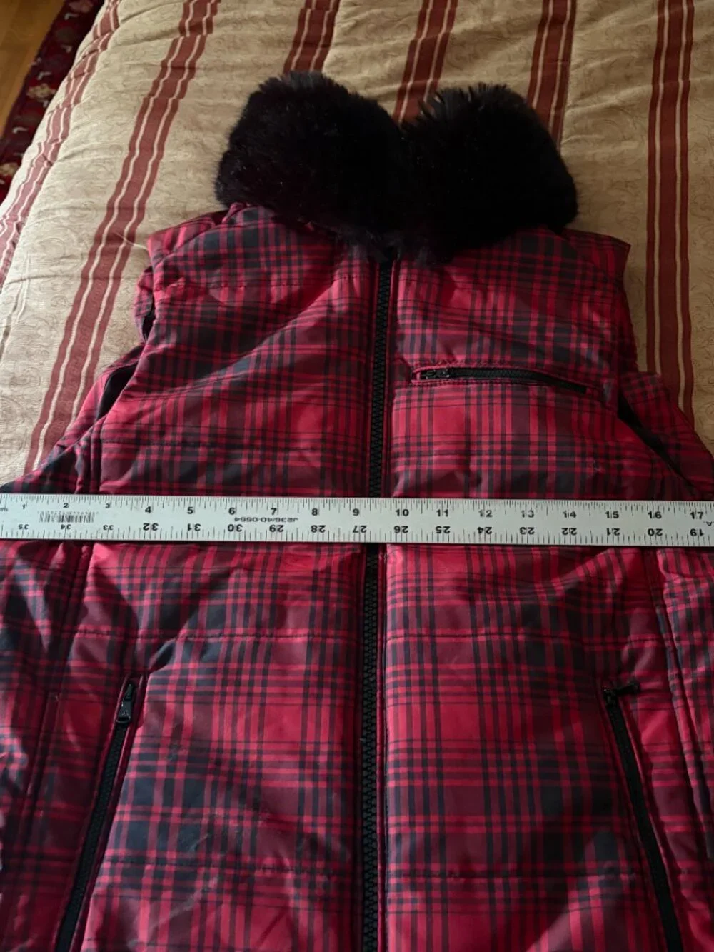 Lauren Ralph Lauren Plaid Vest Size Medium Faux Fur Collar Red Black Plaid - Picture 5 of 5
